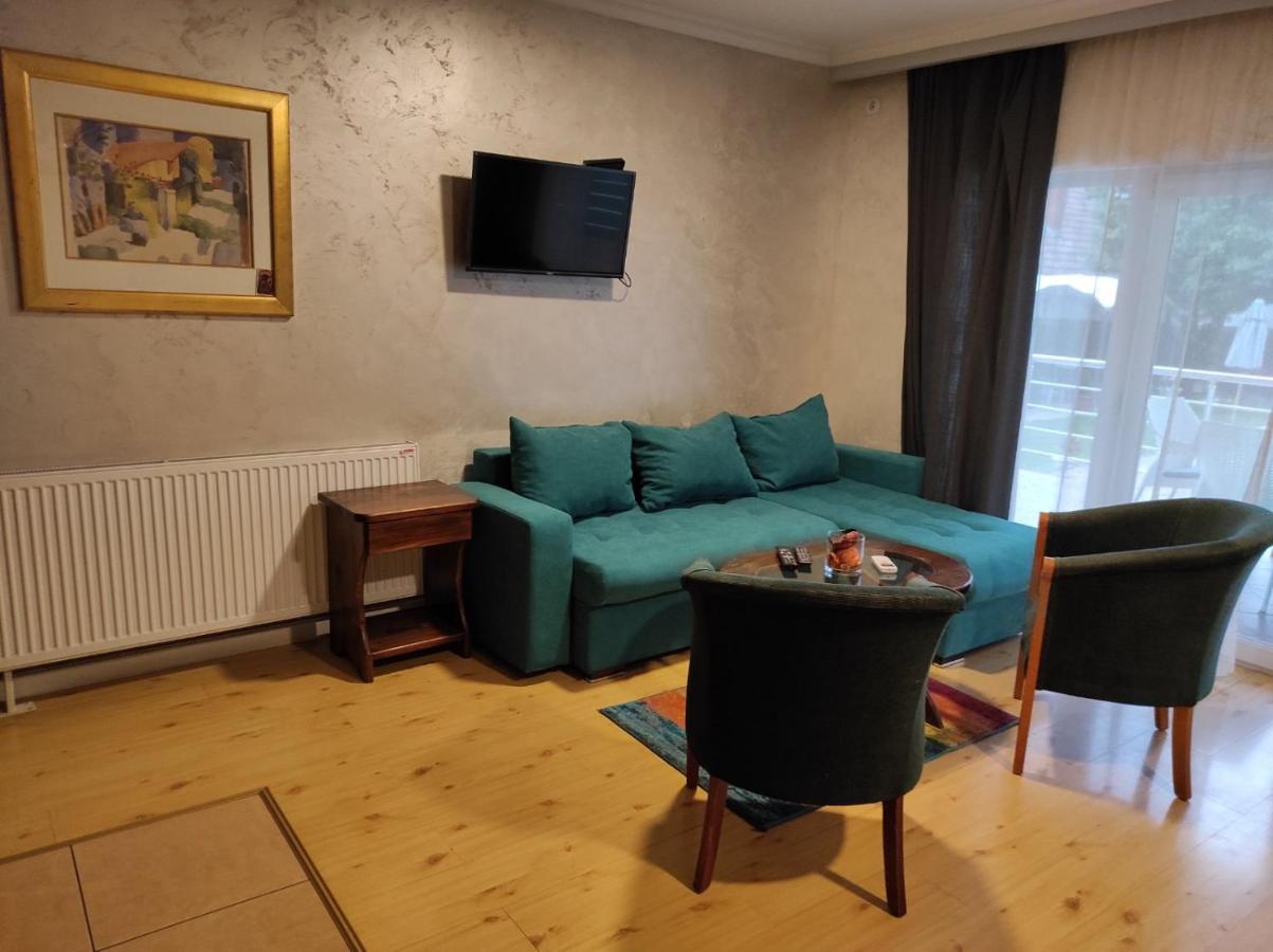 سميديريفو Vila Mila Riverside Apartments المظهر الخارجي الصورة