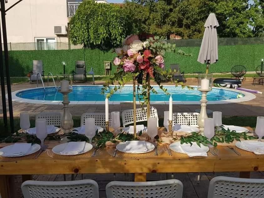 سميديريفو Vila Mila Riverside Apartments المظهر الخارجي الصورة