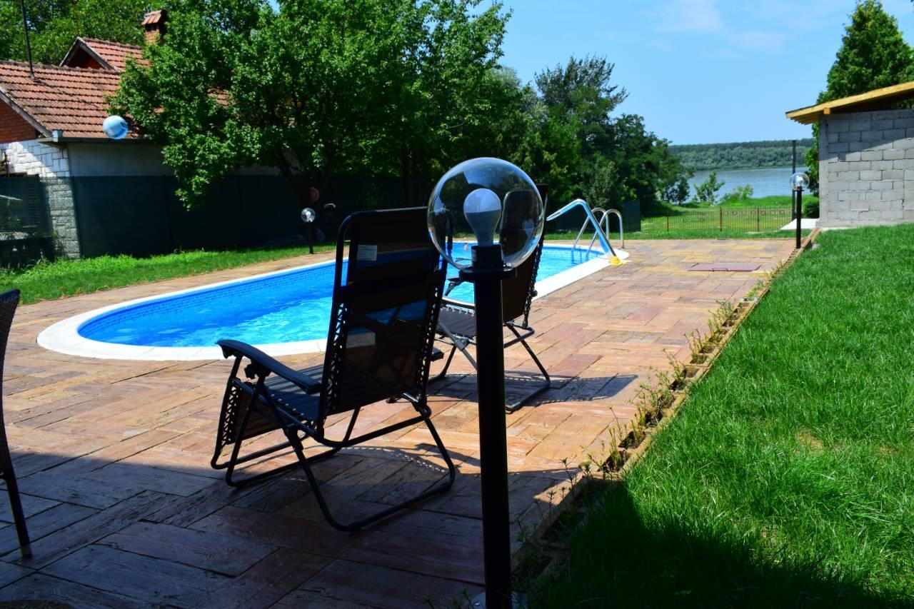 سميديريفو Vila Mila Riverside Apartments المظهر الخارجي الصورة